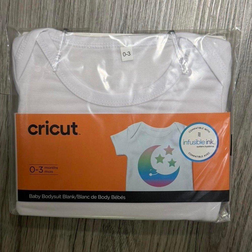 Cricut Baby Bodysuit Blank Baby 0-3 Months
